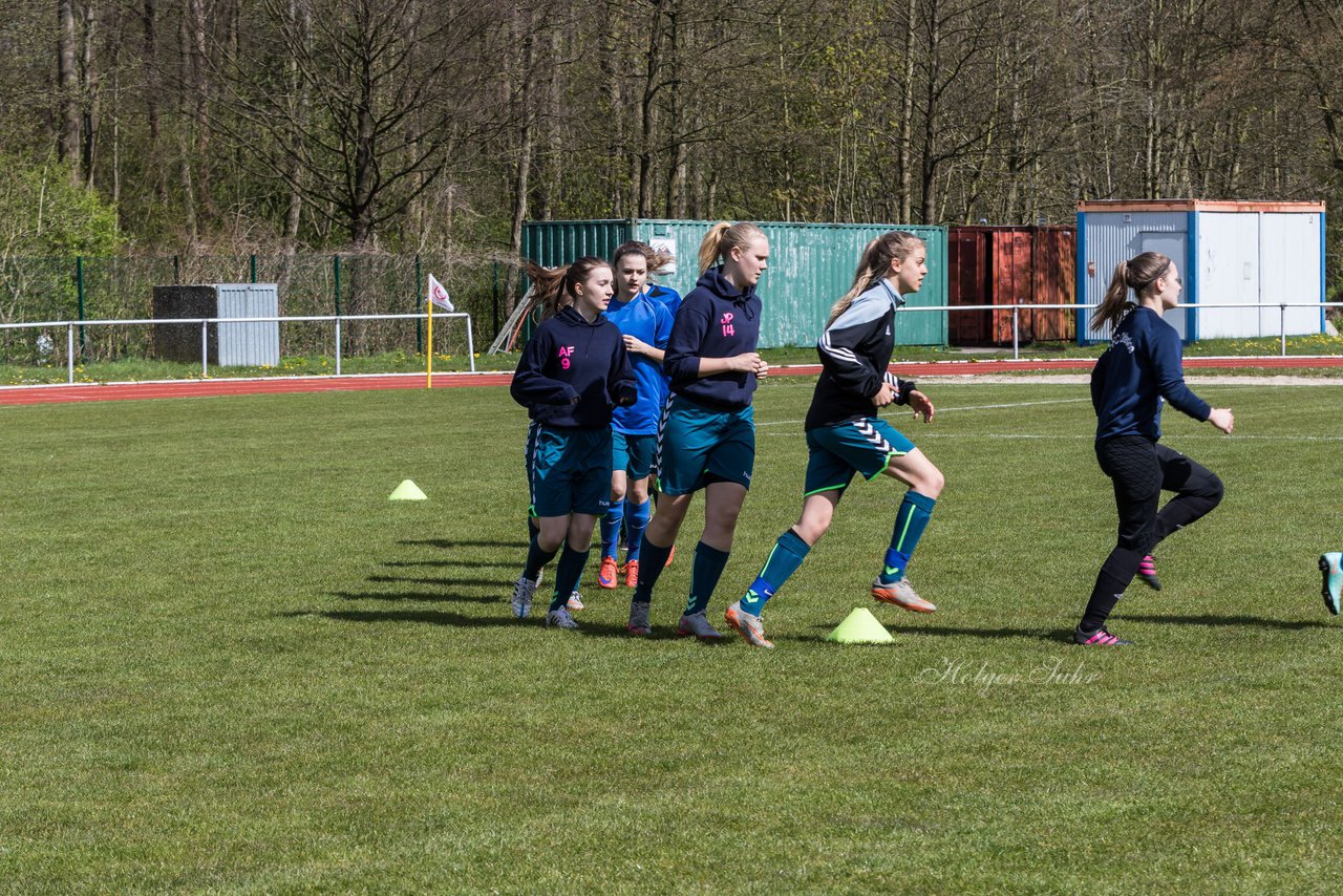 Bild 52 - wBJ VfL Oldesloe - SV Henstedt Ulzburg : Ergebnis: 3:3